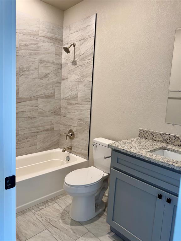 Lindale Condo: 15614 Garden Lane