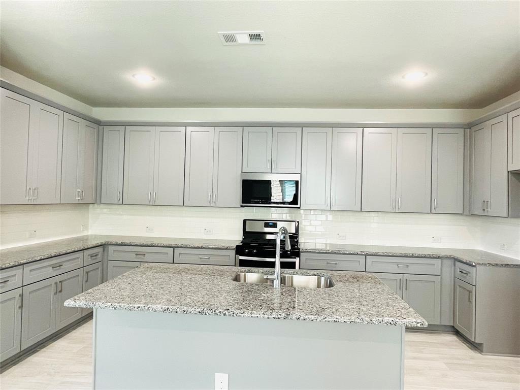 Forney Condo: 1052 Norias Drive