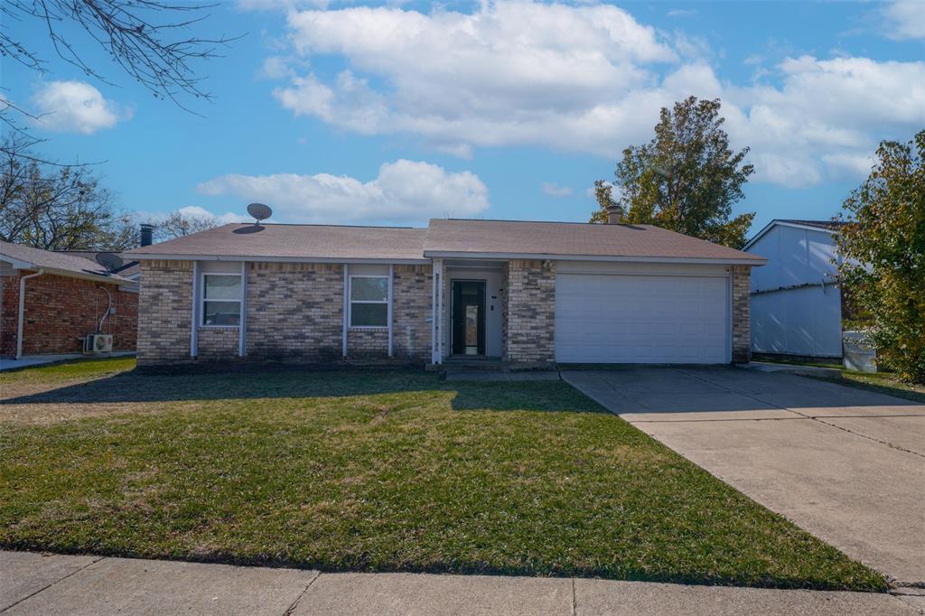 Grand Prairie Condo: 1117 Llano Trail