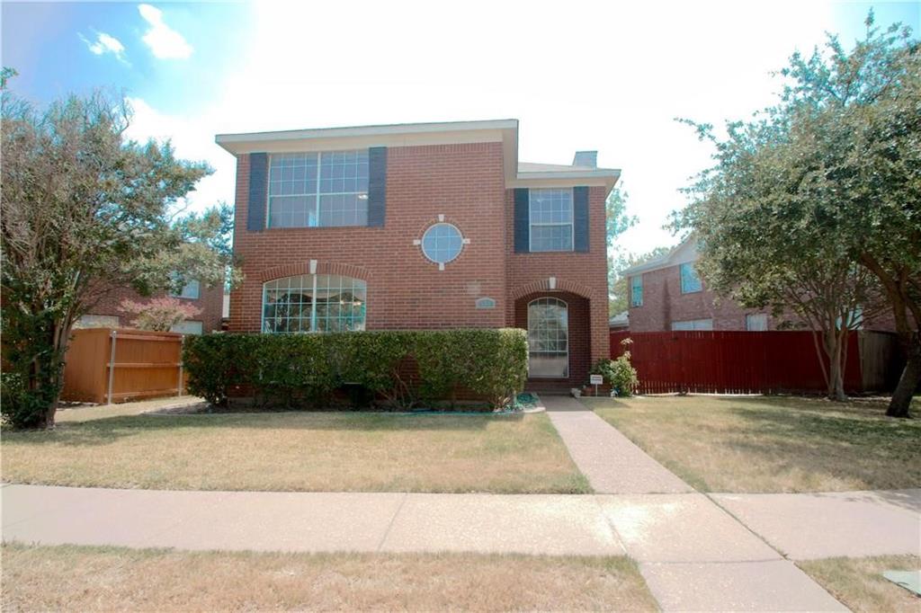 Coppell Condo: 559 Raintree Circle