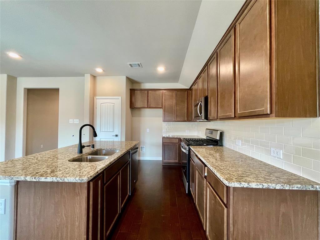 Denton Condo: 5112 Vly Frg Drive