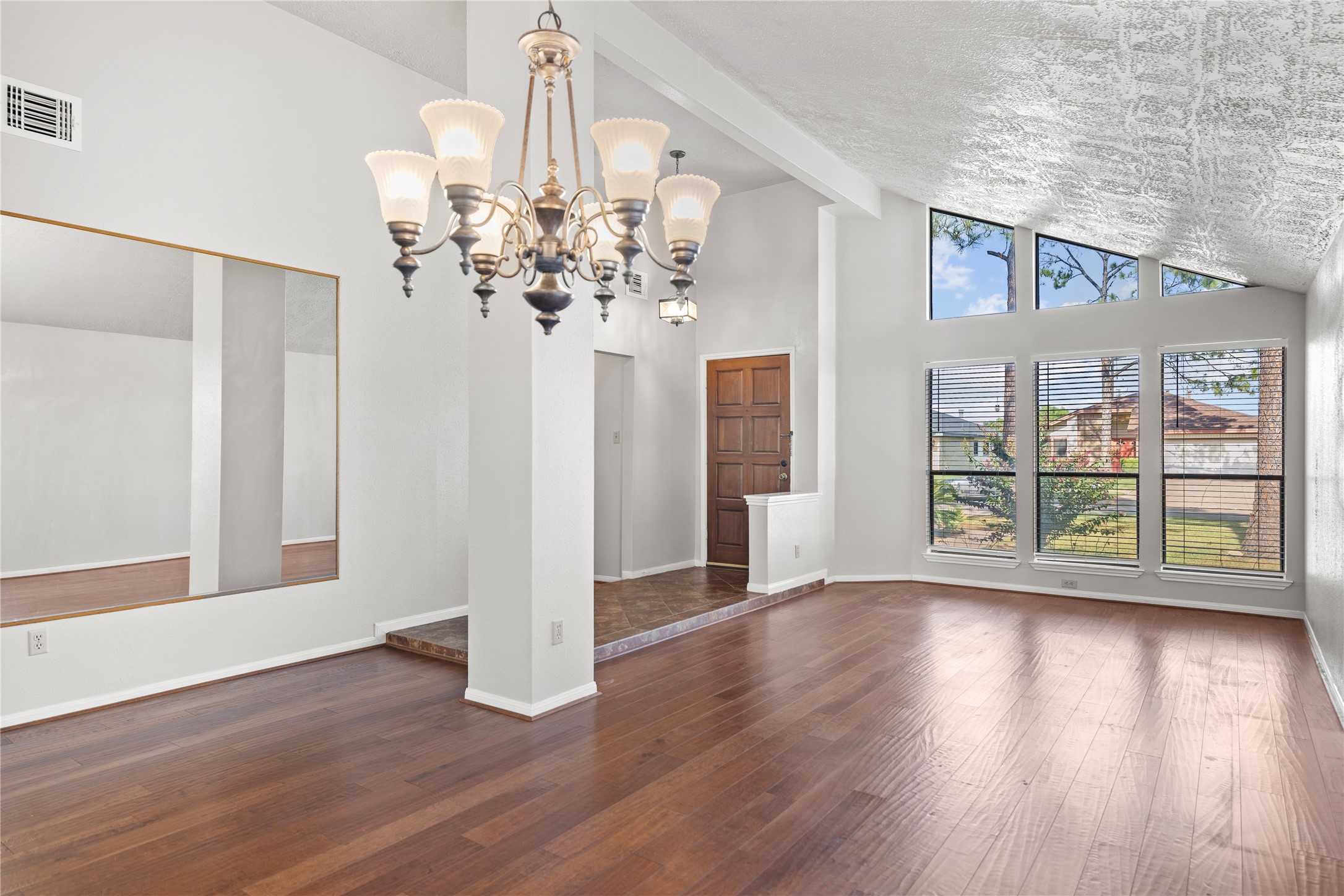 Houston Condo: 8118 Vista Del Sol Drive