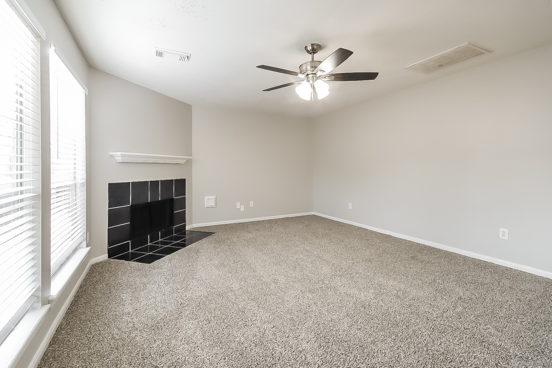 Spring Condo: 28802 Waltham Street