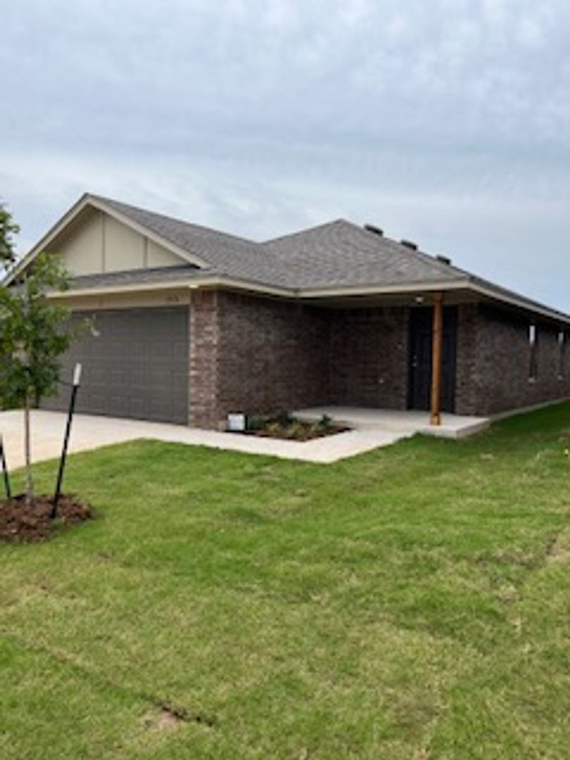 Oklahoma City House: 2924 NW 195th St.