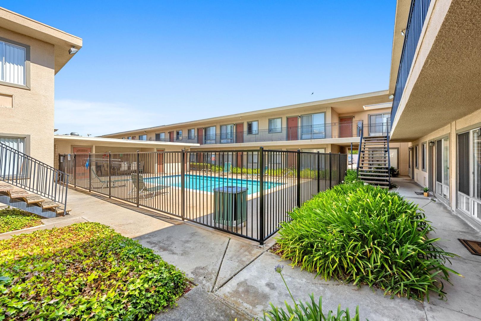 SAN DIEGO Condo: 7414 MESA COLLEGE DR.