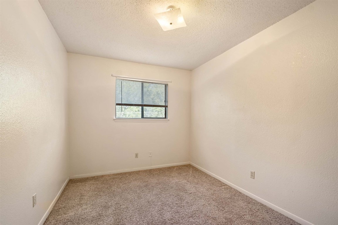 Lockhart Condo: 200 Concho Street