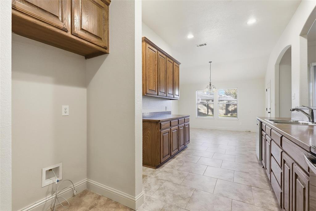 Joshua Condo: 413 Lighthouse Court