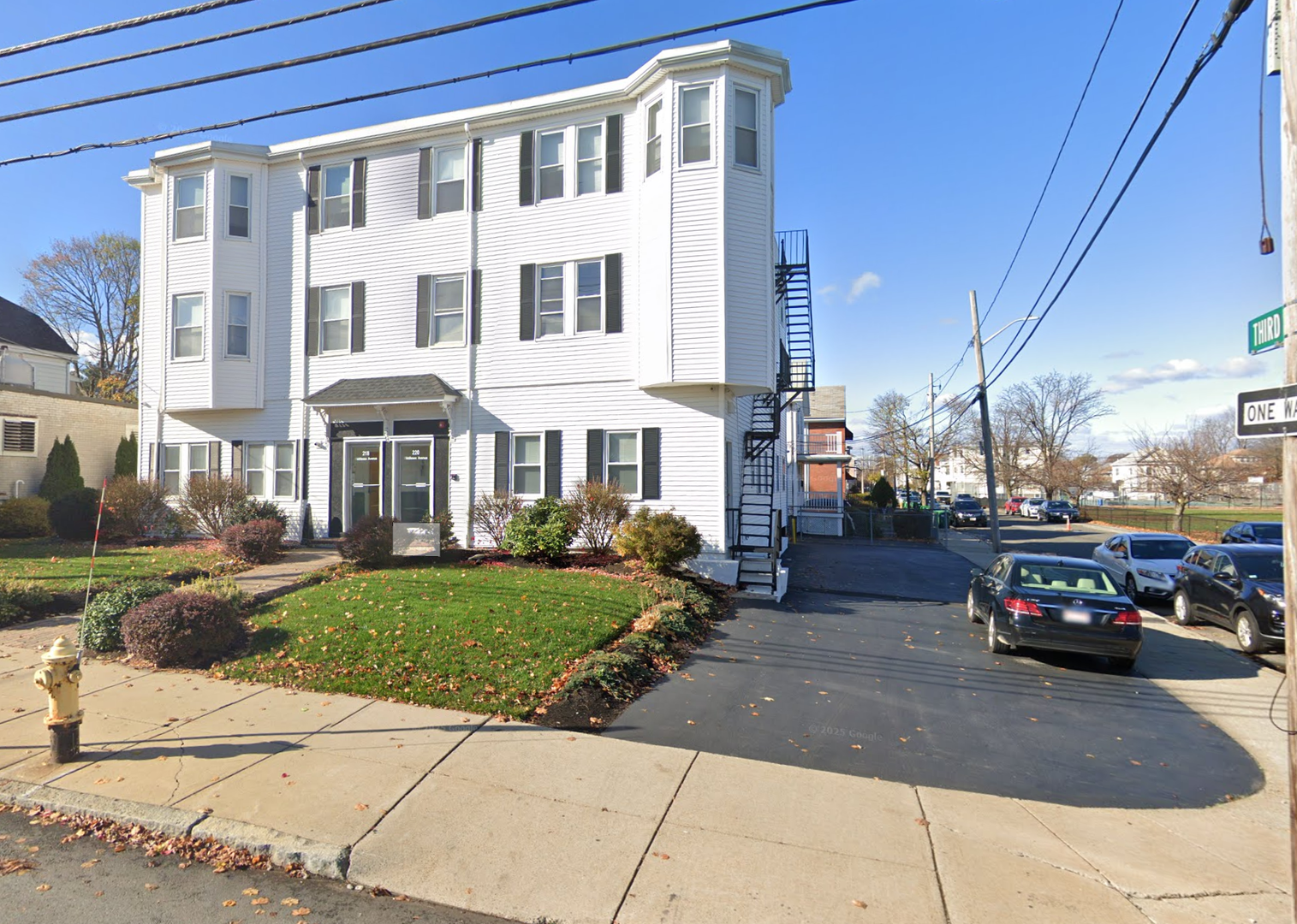 Medford Condo: 220 Middlesex Ave