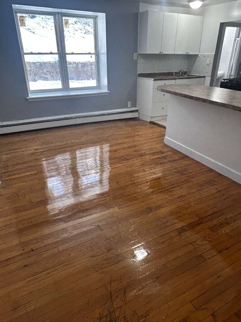 Yonkers Condo: 53 Glenwood Ave