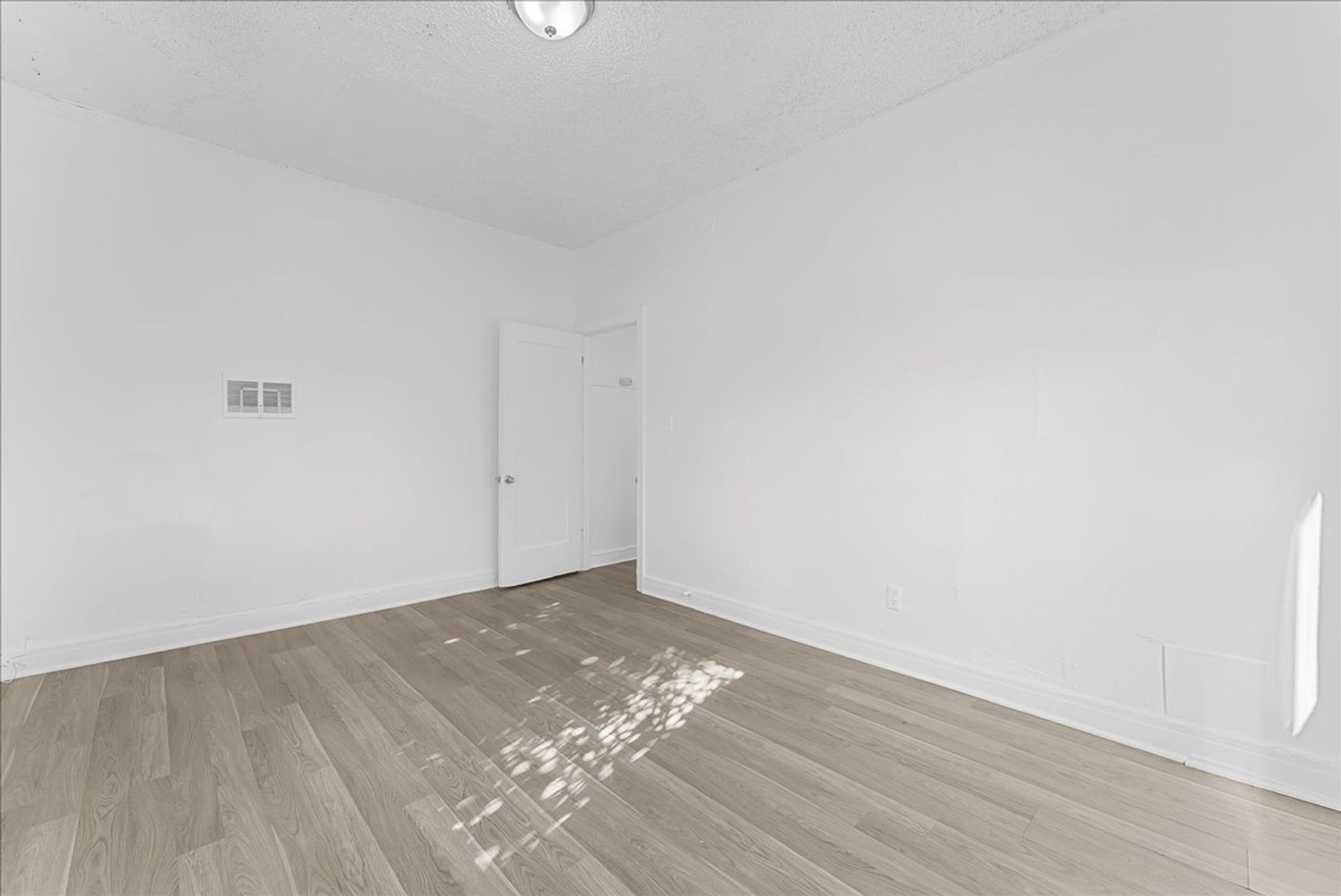 Los Angeles Condo: 600 N. Soto Street