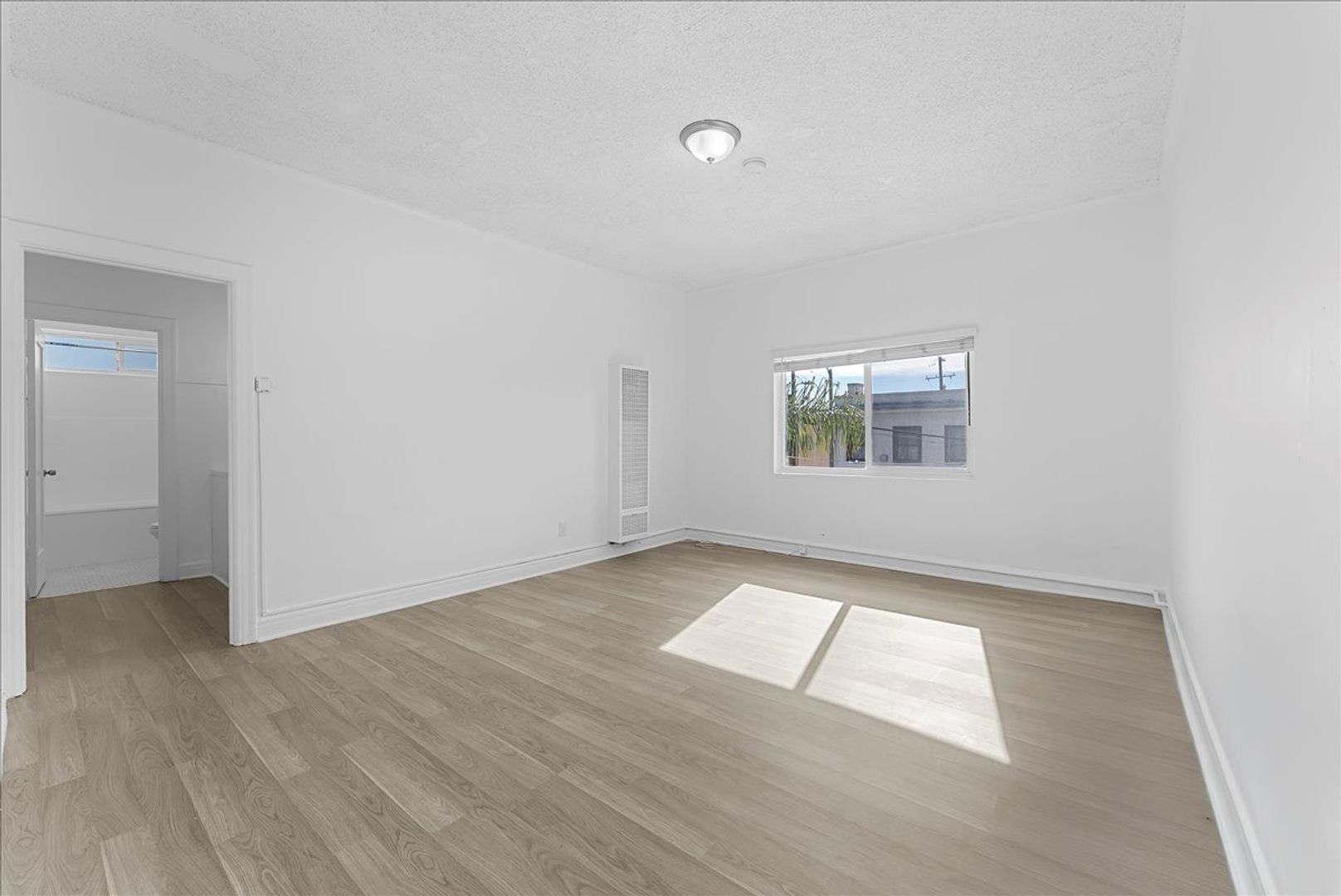 Los Angeles Condo: 600 N. Soto Street
