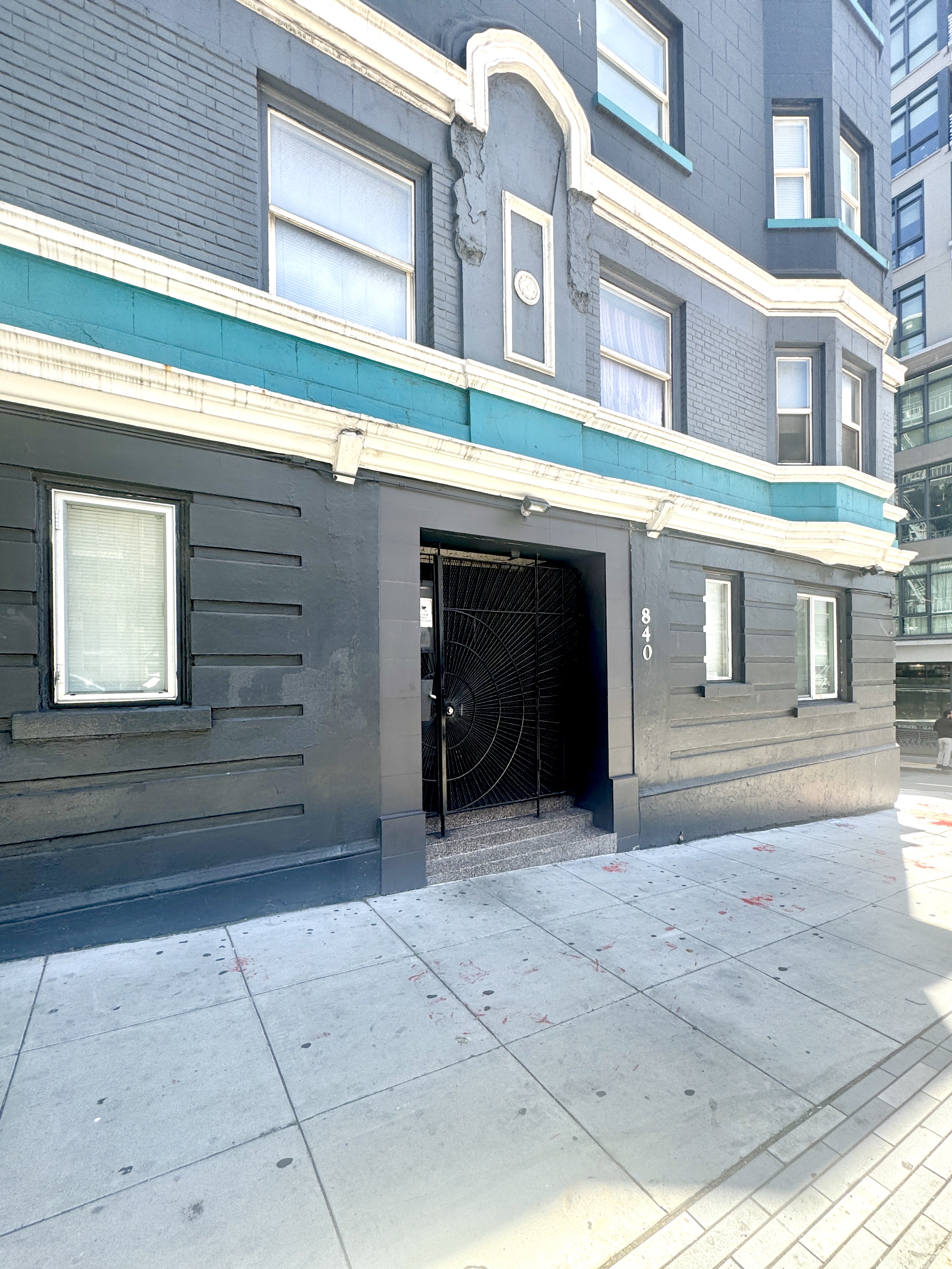 San Francisco Apartment: 840 Van Ness Ave