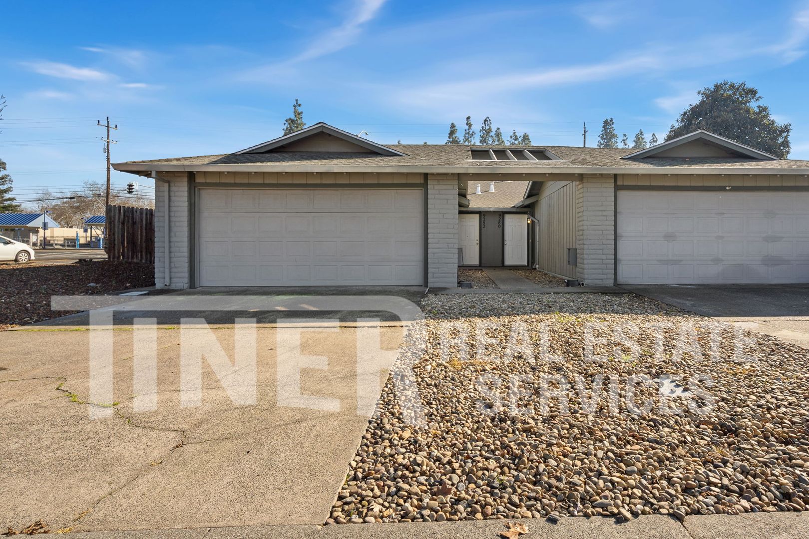 Sacramento House: 9282 Corinthian Cir.