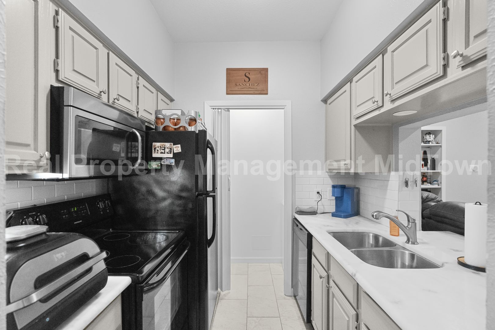 Arlington House: 1106 Quail Valley Ln