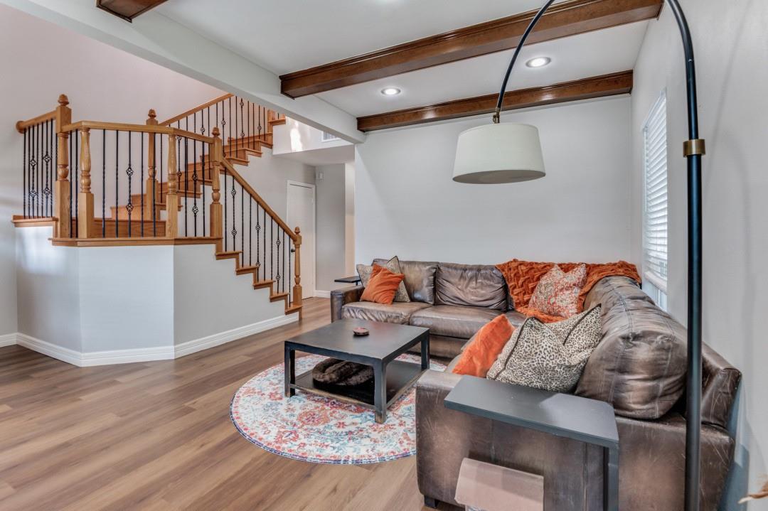 Dallas Townhome: 552 Josephine Street