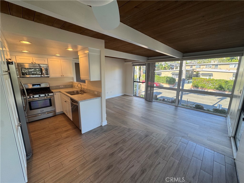 Laguna Beach Condo: 280 Aster Street