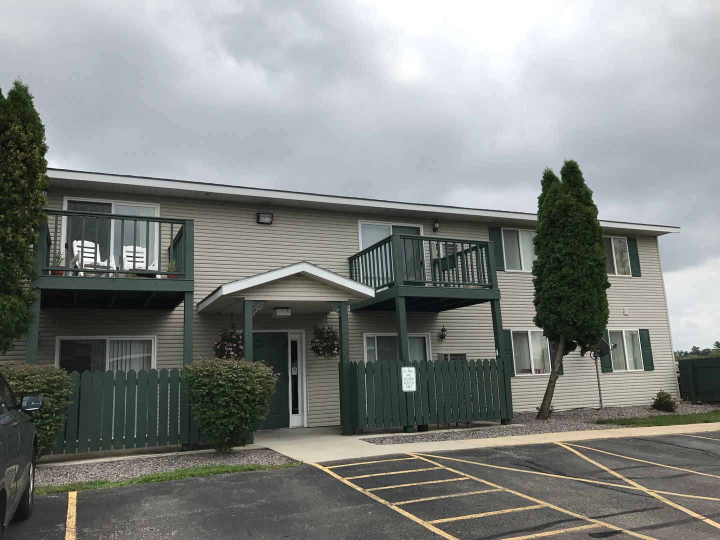 Tomah Apartment: 202 Murdock St