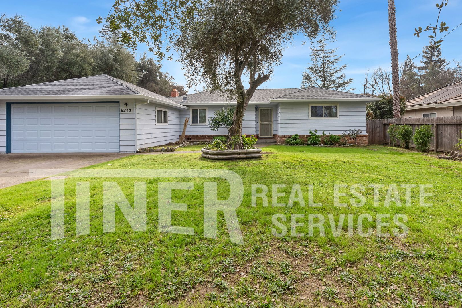 Carmichael House: 6218 Stanley Ave