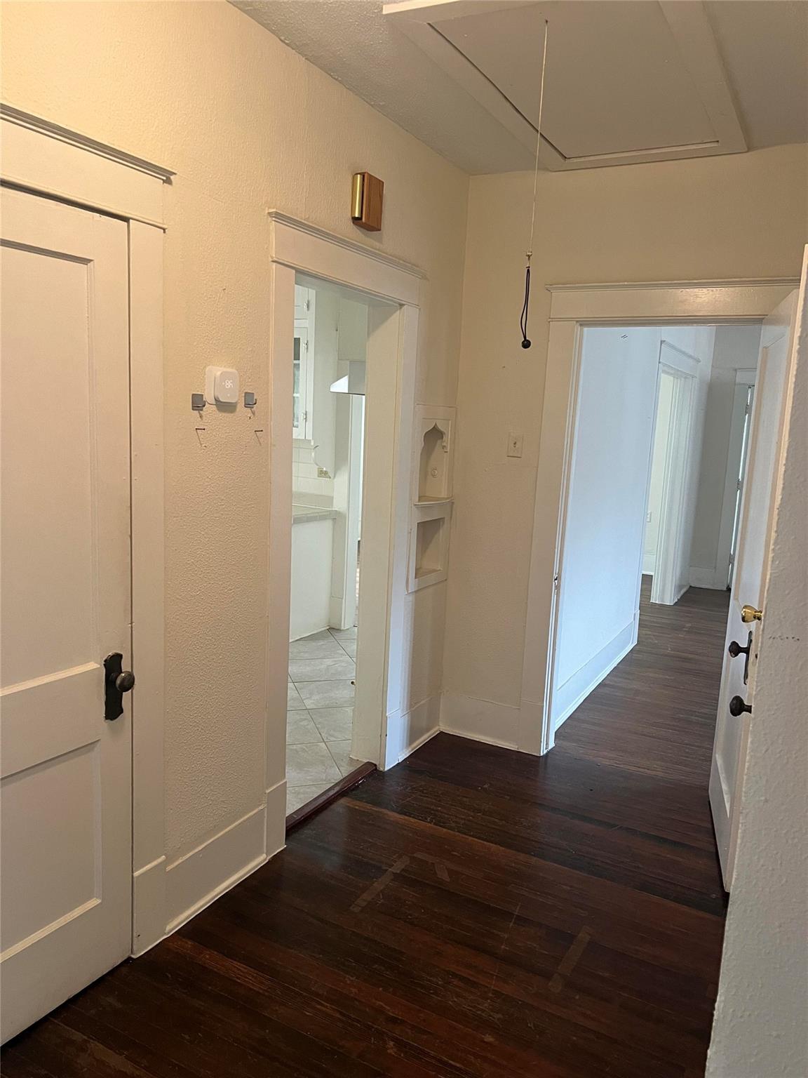 Dallas House: 15712 Terrace Lawn Circle