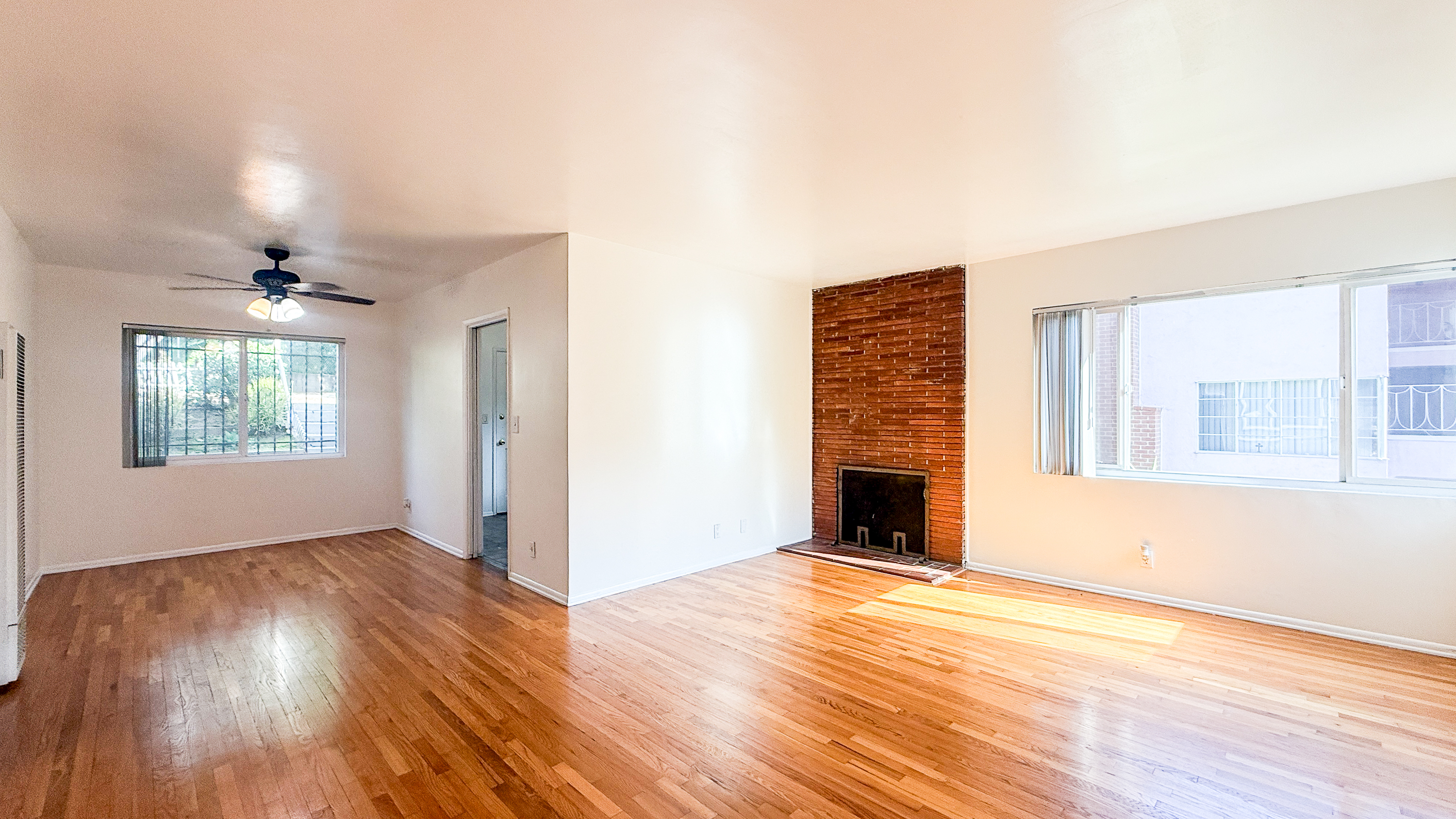 Los Angeles Condo: 4107 Don Tomaso