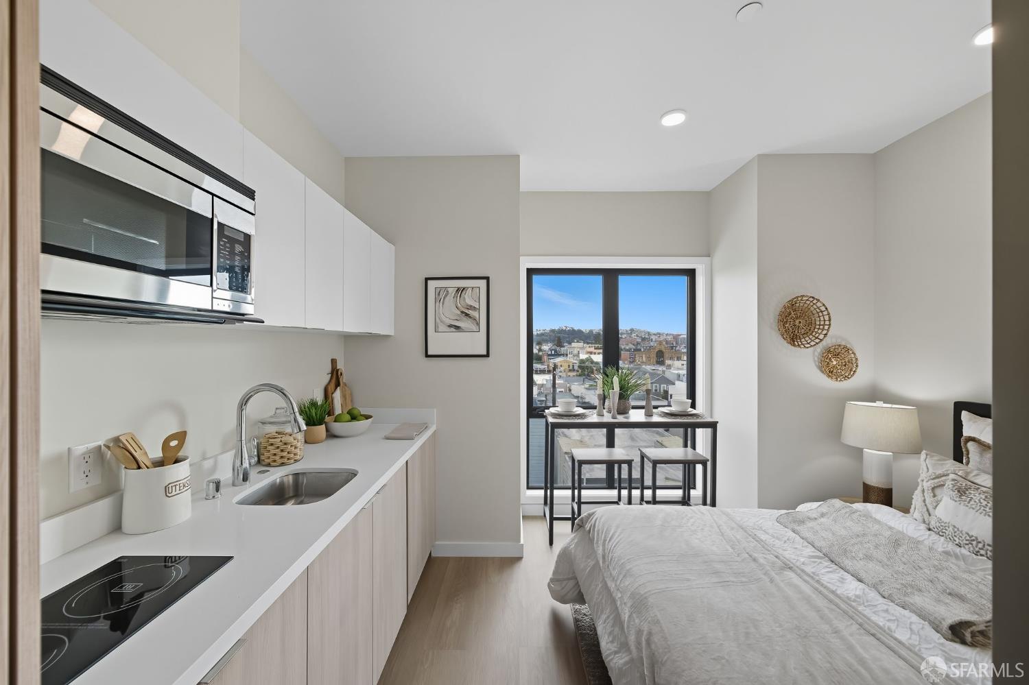 San Francisco Condo: 811 Valencia Street