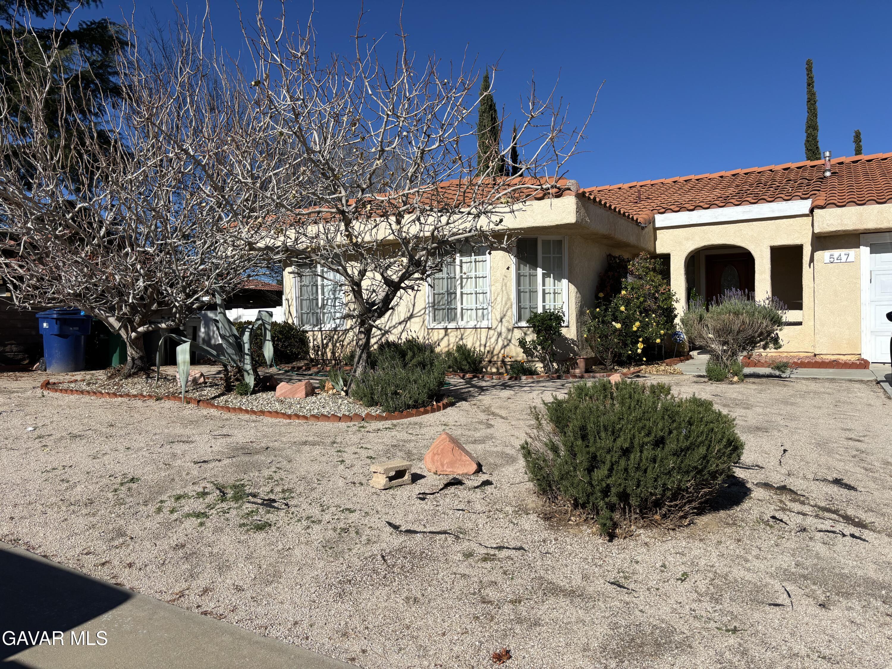 Palmdale Condo: 547 Ave Q 10 W Palmdale Ca West