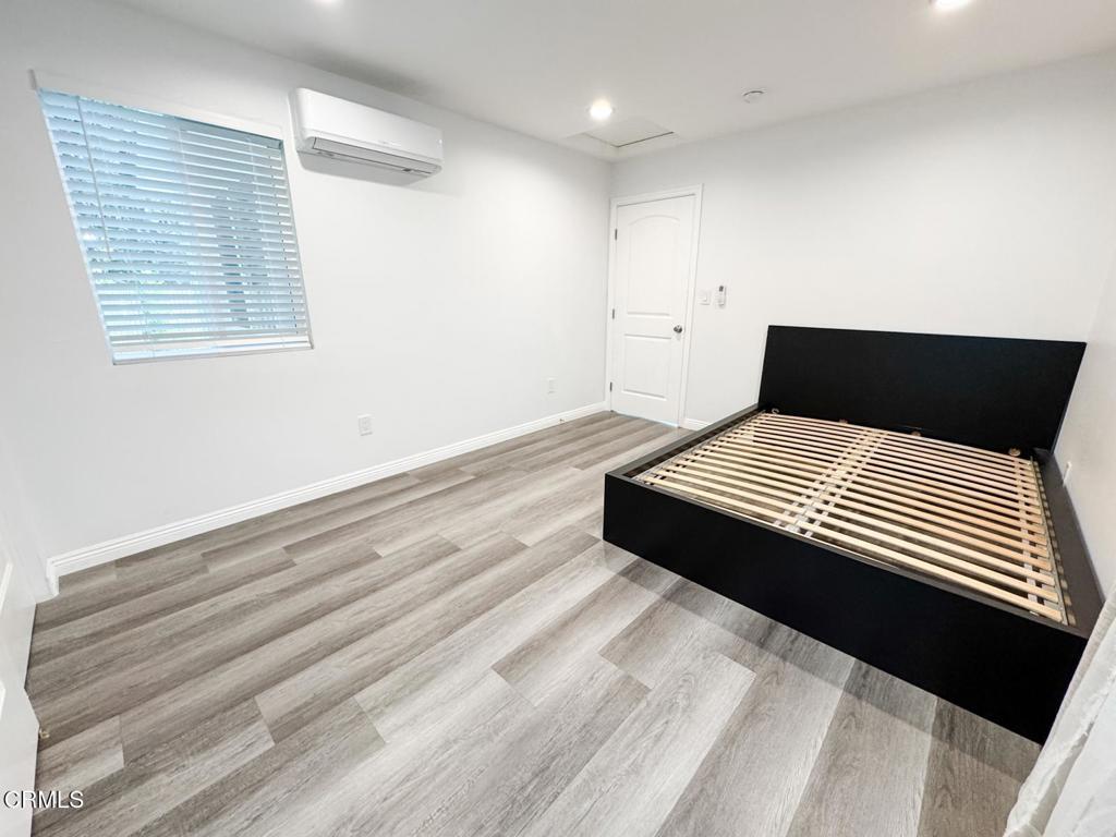 Arcadia Condo: 2228 Louise Avenue