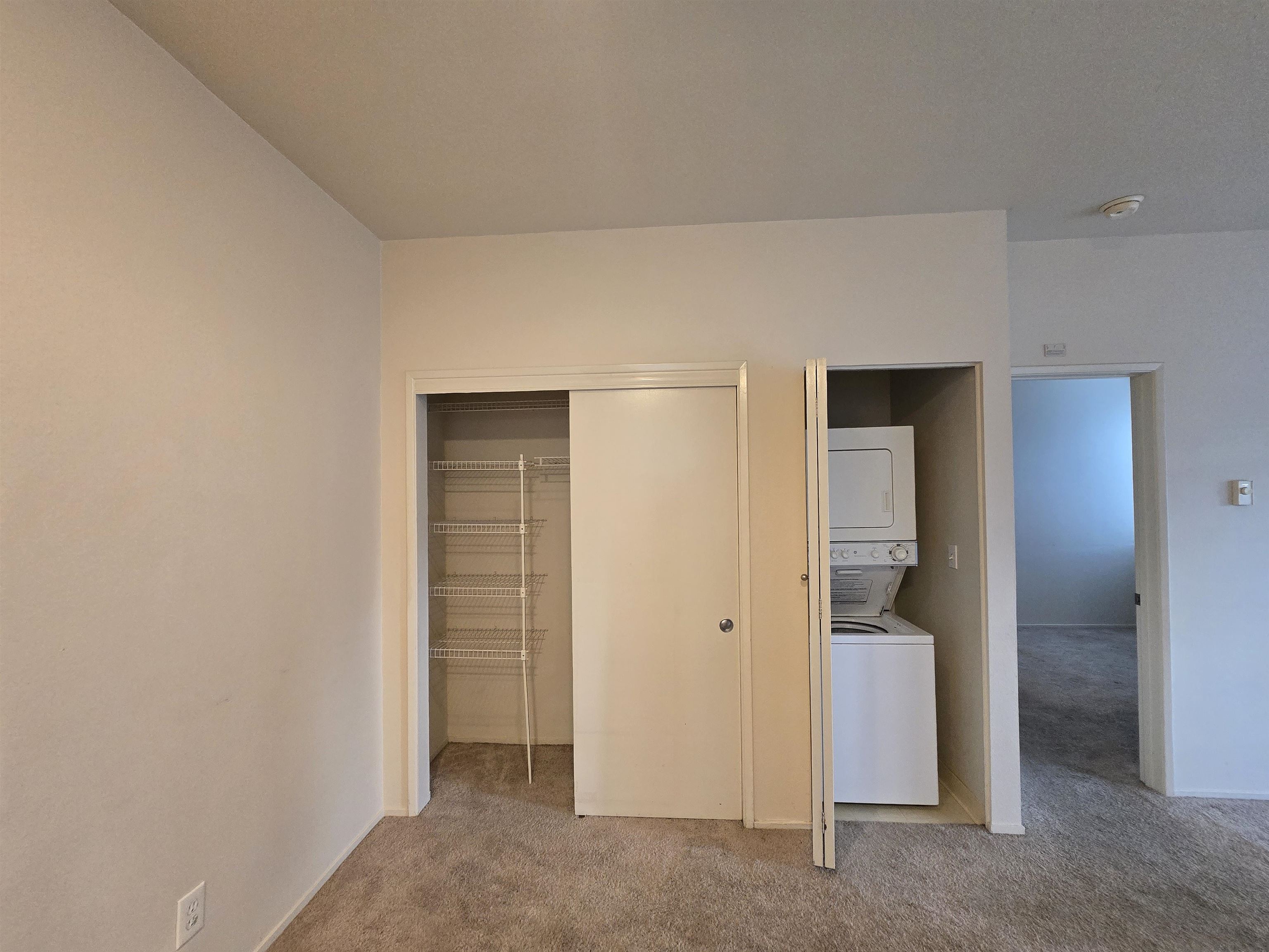 Richmond Condo: 161 Marina Lakes Drive