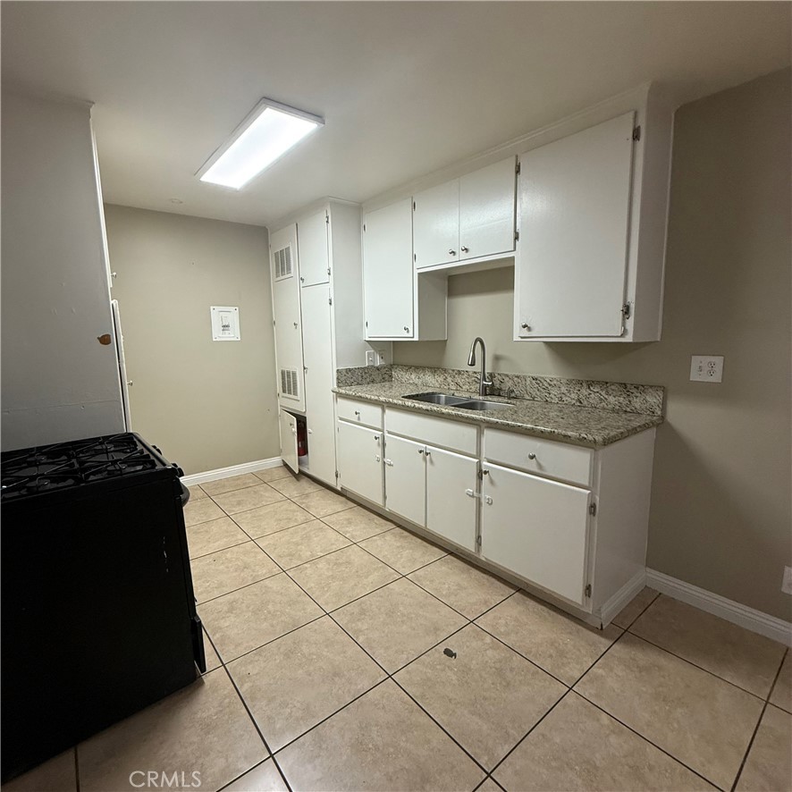 Upland Condo: 343 West Vernon Drive