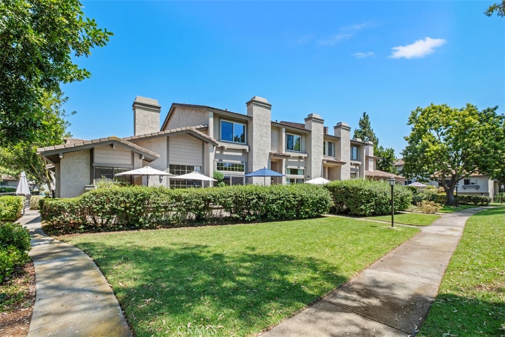 Irvine Condo: 2 Sunup