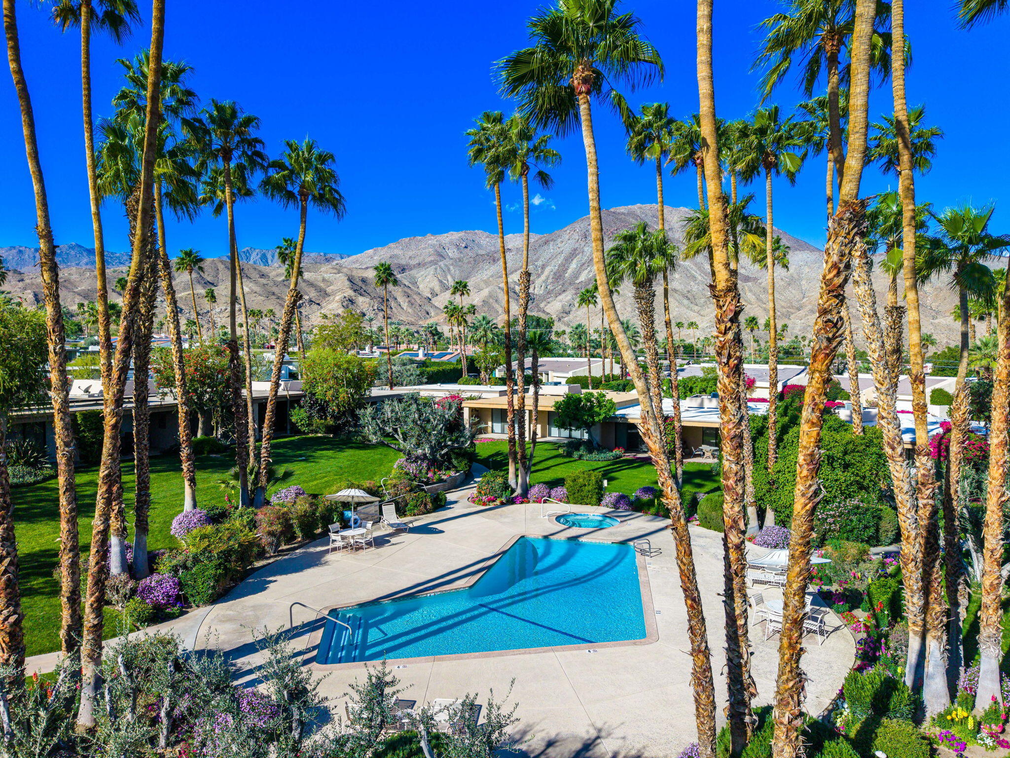Palm Desert Condo: 45845 Highway 74