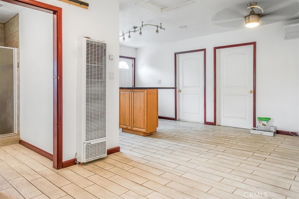 Anaheim Condo: 1140 North Louise Drive