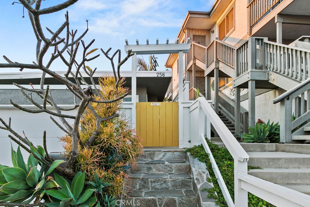 San Clemente Condo: 256 Avenida Madrid