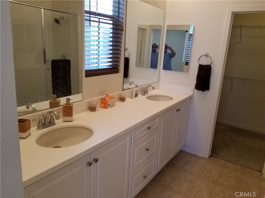 Anaheim Condo: 371 North Bellarose Way