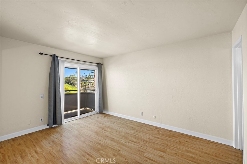San Clemente Condo: 229 West Escalones