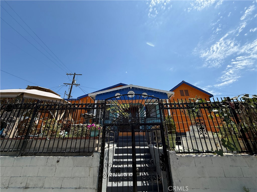 Los Angeles Condo: 1246 South Concord Street