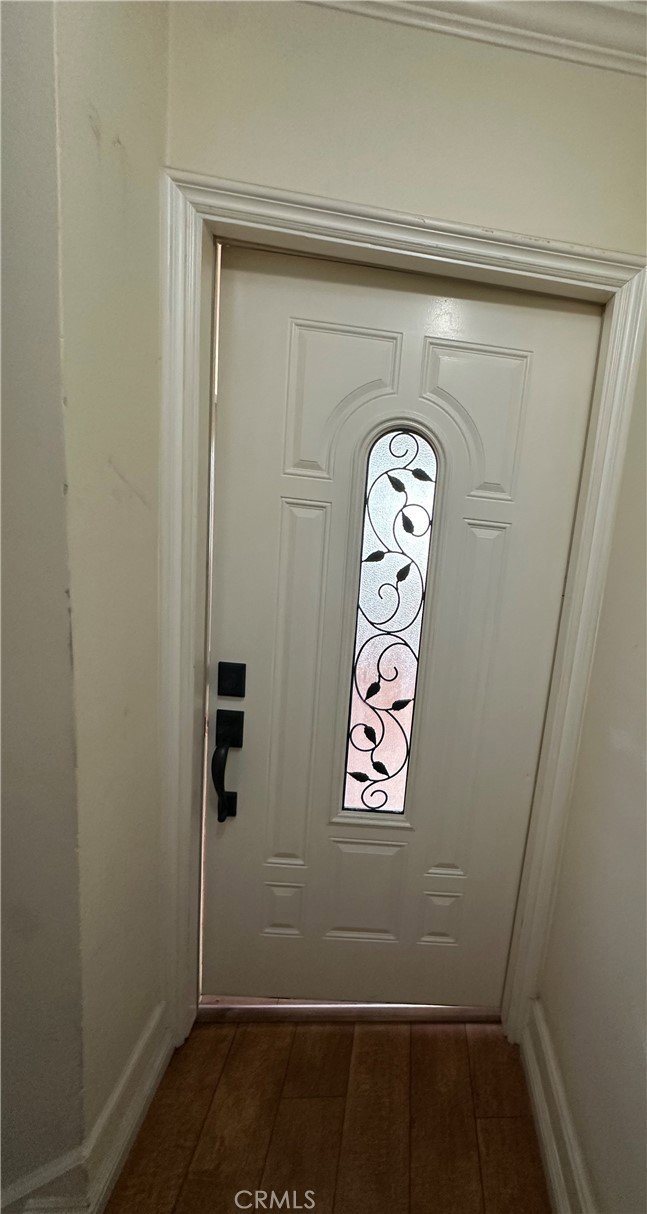 Glendale Condo: 661 Ivy Street