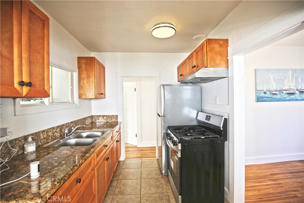 South Pasadena Condo: 325 Pasadena Avenue