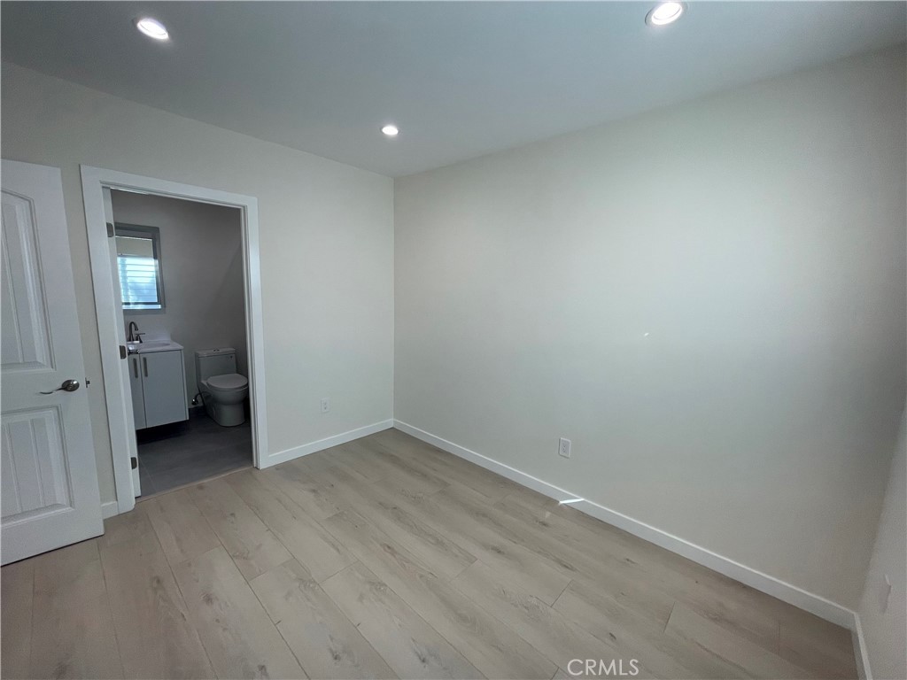 Glendale Condo: 627 1/2 Fischer Street