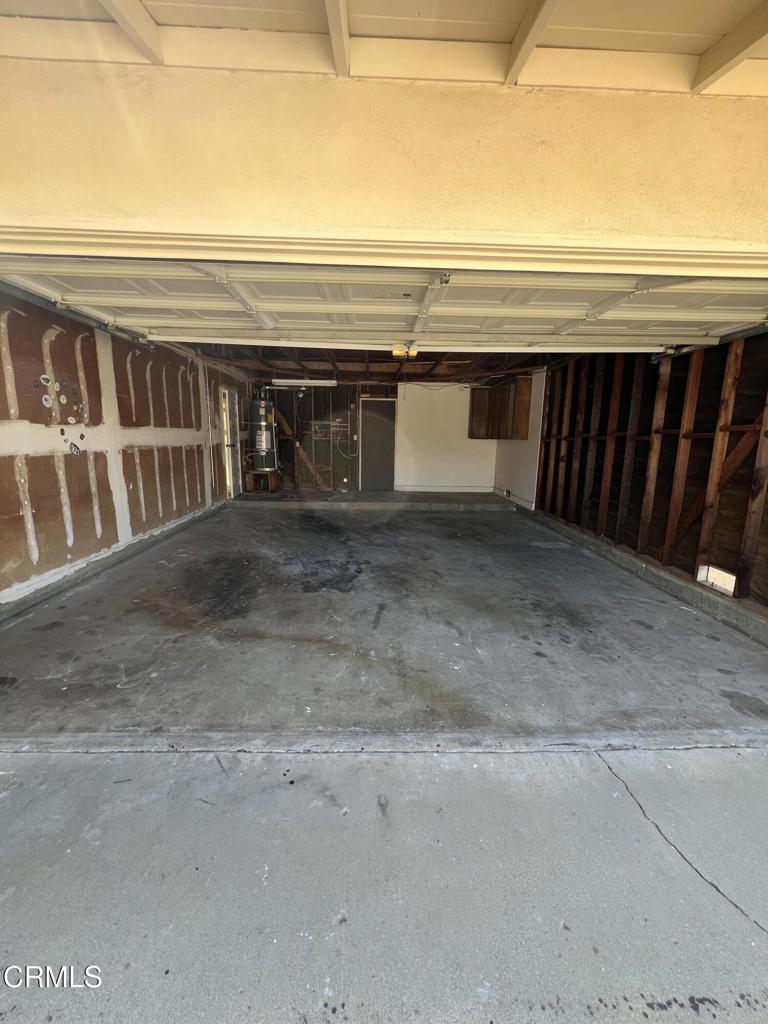 Simi Valley Condo: 977 Planetree Avenue