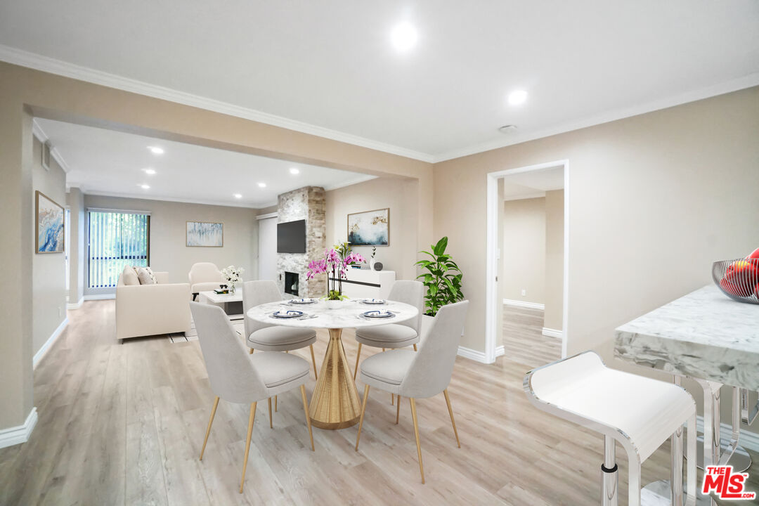 Sherman Oaks Condo: 15233 West Magnolia Boulevard