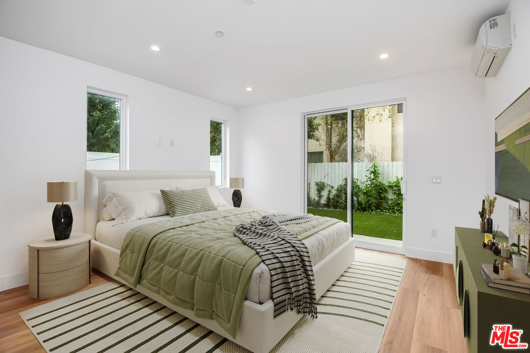 Valley Village Condo: 5321 Ben Avenue