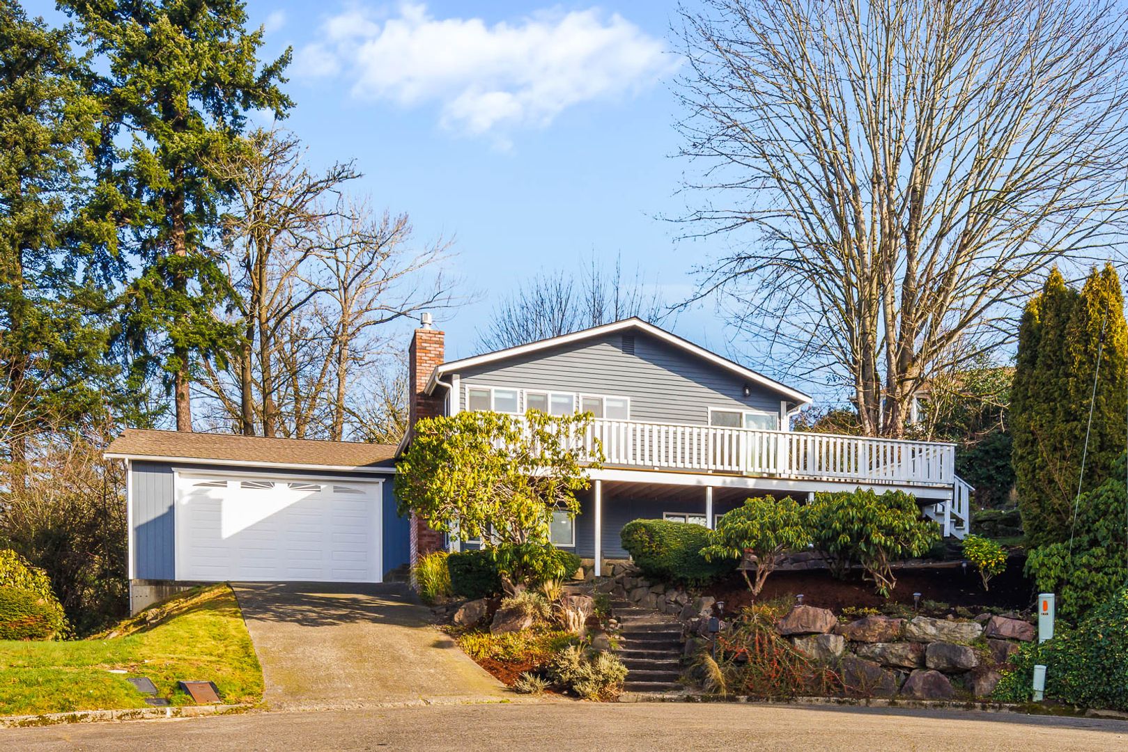 Kent House: 1014 Crest Place