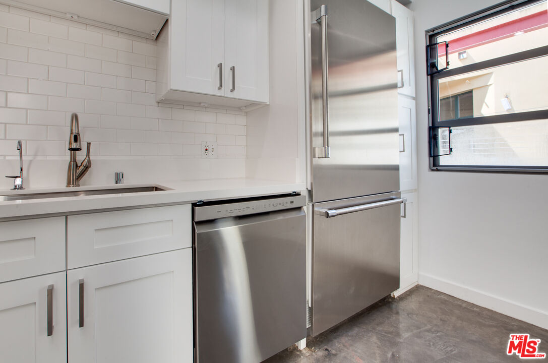 Santa Monica Condo: 1358 4th Street