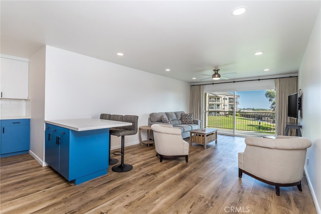 Port Hueneme Condo: 645 Sunfish Way