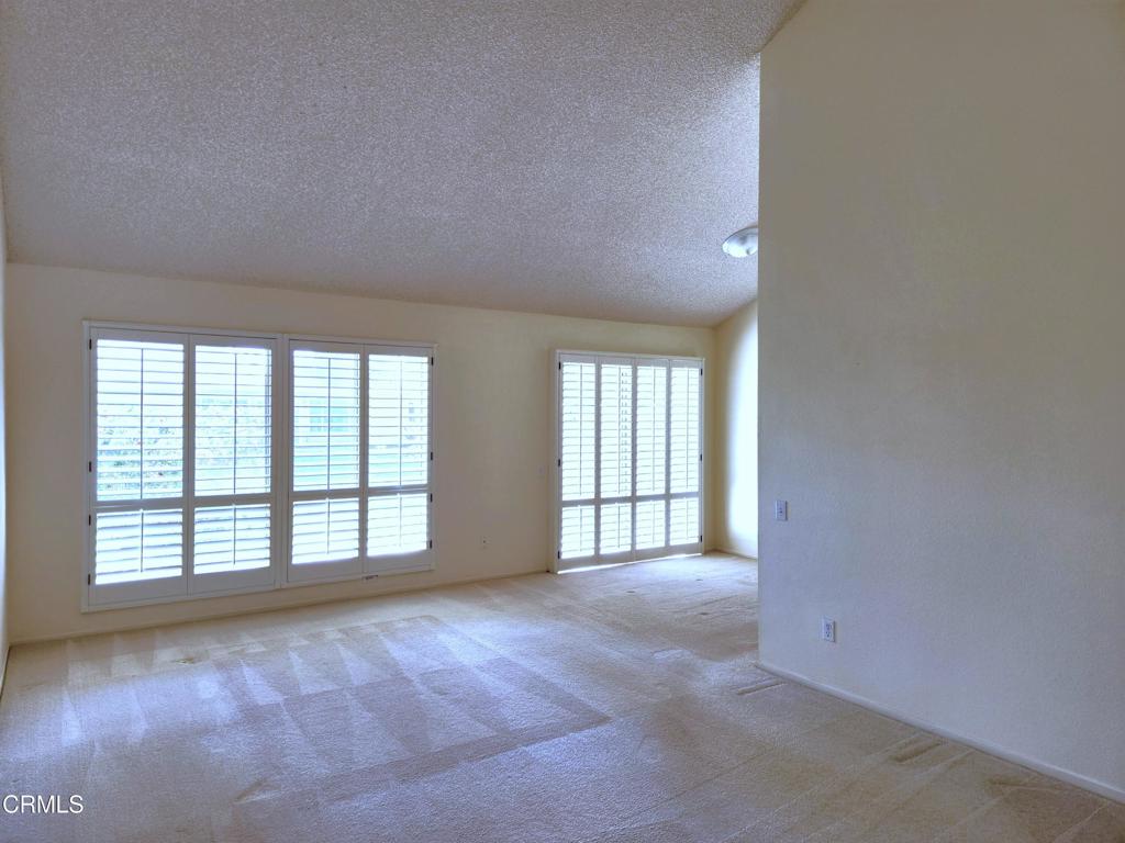 Camarillo Condo: 16305 Village 16
