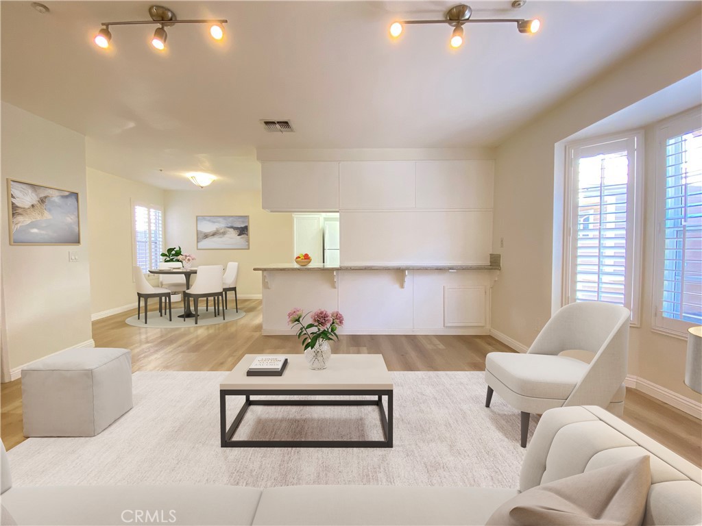 Monrovia Condo: 329 Genoa Street