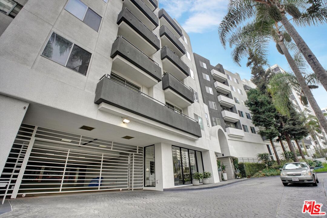 Los Angeles Condo: 10600 Wilshire Boulevard