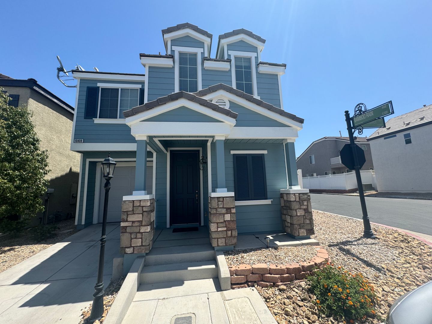 Las Vegas House: 10408 September Flower St