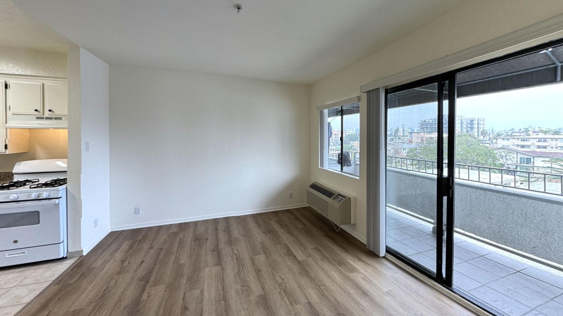 Culver City Apartment: 3848 Overland Ave
